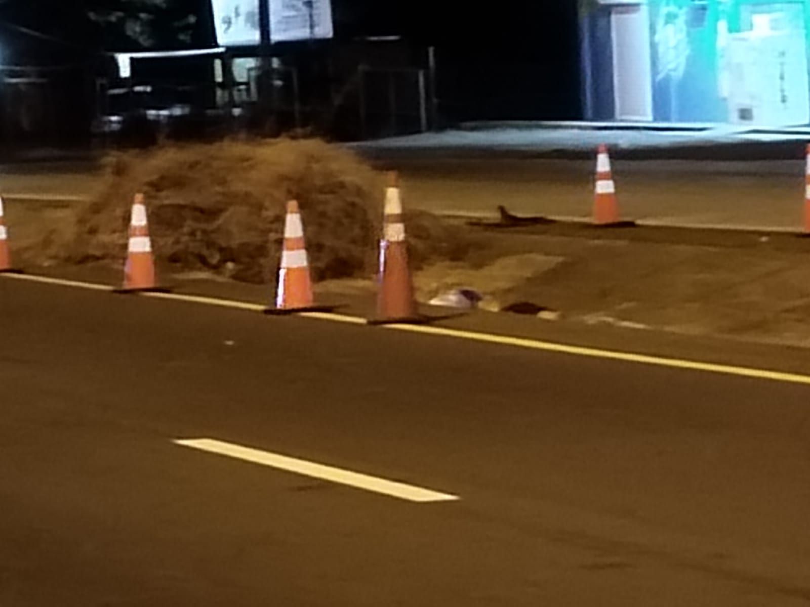 El accidente se registró cerca delas 10:30 de la noche, según confirmó la Dirección Nacional de Operaciones del Tránsito de la Policía Nacional. Foto. Eric Montenegro