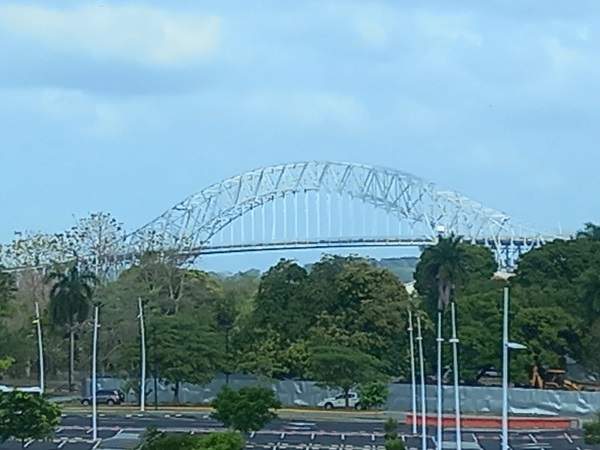 Vista del puente de las Américas desde el nuevo centro de convenciones. Foto: Francisco Paz