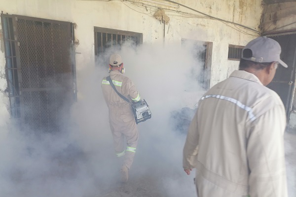 Actualmente, en la provincia de Colón se registran 244 casos de dengue, de los cuales 195 son sin signos de alarma, 46 con signos de alarma y tres son casos graves. Foto. Diomedes Sánchez