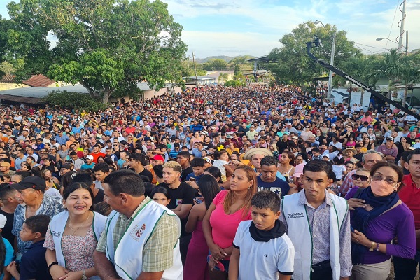 Una gran cantidad de nacionales y extranjeros visitaron este año Pesé. Foto: Thays Domínguez