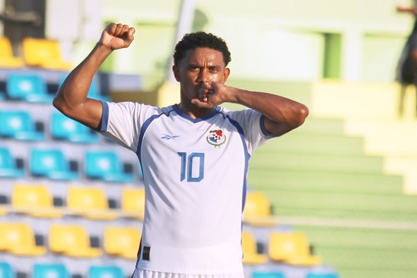 Édgar Yoel Bárcenas anotó el primer gol de Panamá. Foto: Fepafut