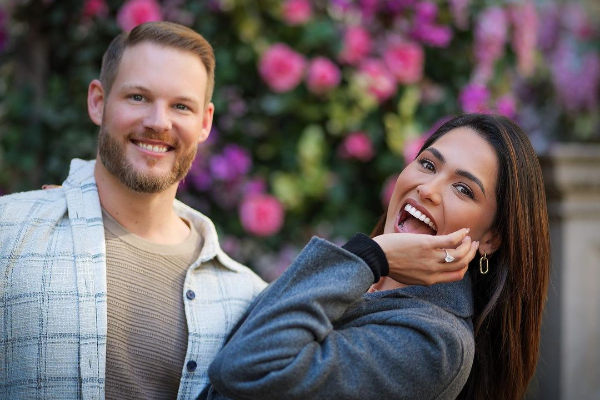 Ryan Proctor y Andrea Meza. Foto: @yoryanantonio / @fatebloomer