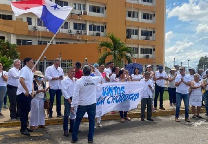 Protestas por mal estado del sistema de climatización de dicho hospital. 