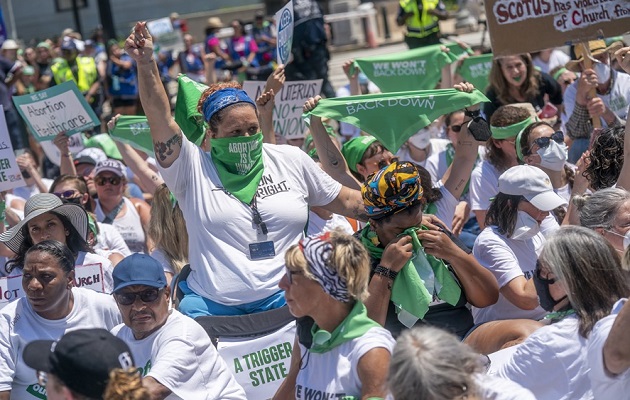 En EE.UU., veintiún estados prohíben el aborto después de las 18 semanas de gestación, y algunos lo restringen antes. Foto: EFE