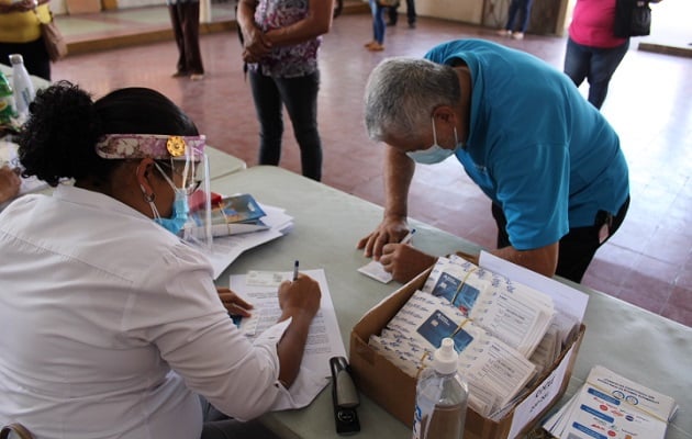 Actualmente más de 100,000 jubilados cobran menos de 350 dólares al mes. Foto: Cortesía/CSS