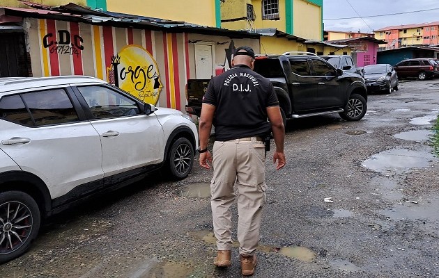 Se alertó a la Policía Nacional quien llegó al lugar y procedió a acordonar todo el perímetro. Foto: Diomedes Sá nchez  p