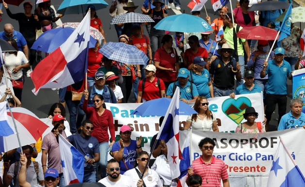 Los docentes se mantienen en huelga desde el 23 de octubre. Foto: Víctor Arosemena 