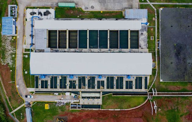 Estas labores de mantenimiento buscan garantizar la calidad del agua potable y mejorar la producción de la planta para brindar continuidad en el servicio. Foto.