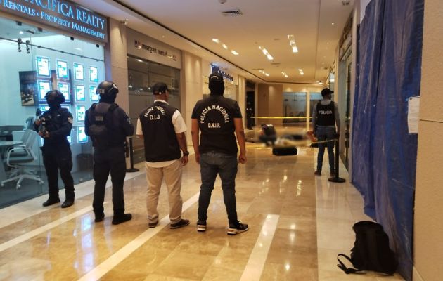 Los delincuentes fueron sorprendidos en el acto. Foto: Policía Nacional