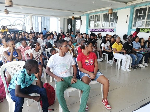 En la clausura del proyecto Jóvenes contra el VIH, participaron un poco más de 200 chicos y chicas de todos país. Foto: Diomedes Sánchez 