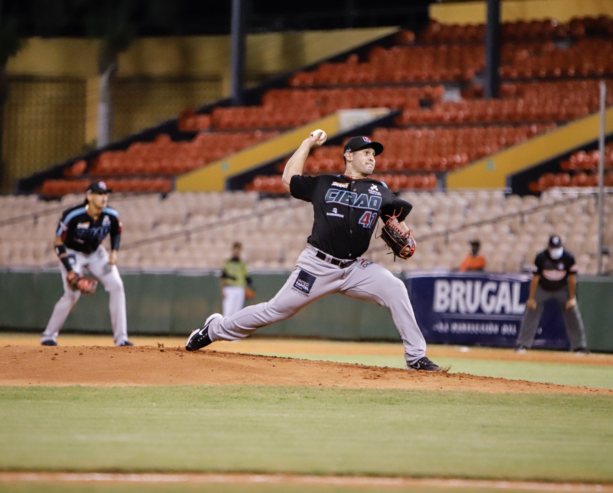 Paolo Espino fue fichado por los Gigantes del Cibao. Foto: Twitter/Archivo