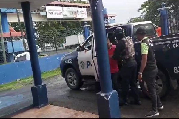 Detienen a un presunto implicado en caso de cuatrerismo en septiembre de 2023. Foto. Eric Montenegro