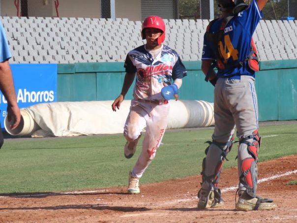 Veraguas tiene marca de 4-1 en ganados y perdidos en el béisbol juvenil. Foto: Fedebeis