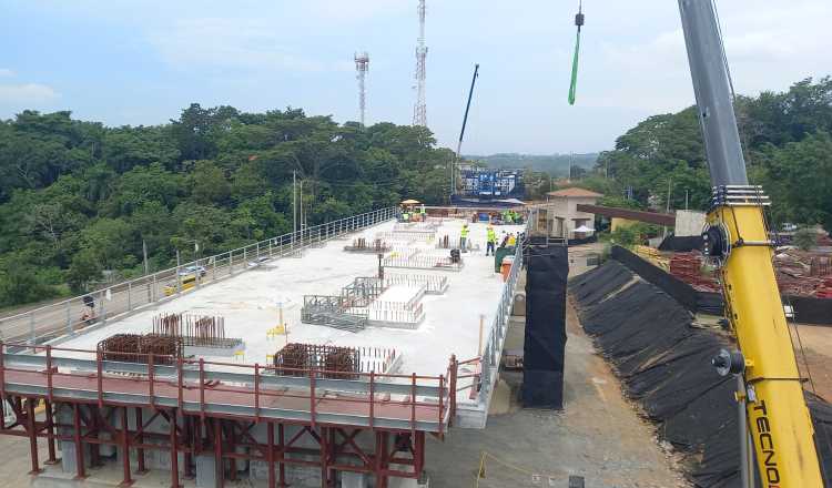 Capac estima conveniente impulsar proyectos de infraestructura pública como la Línea 3 del metro. Archivo