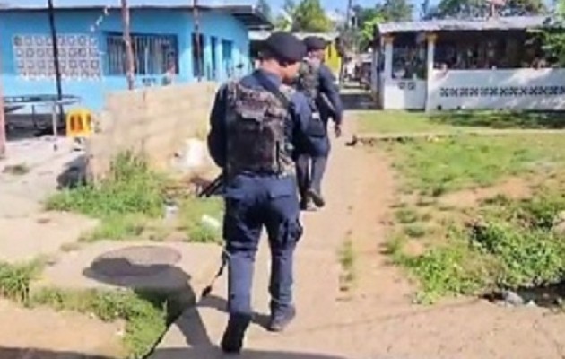 Al lugar llegó la Policía Nacional quien procedió a cercar todo el perímetro