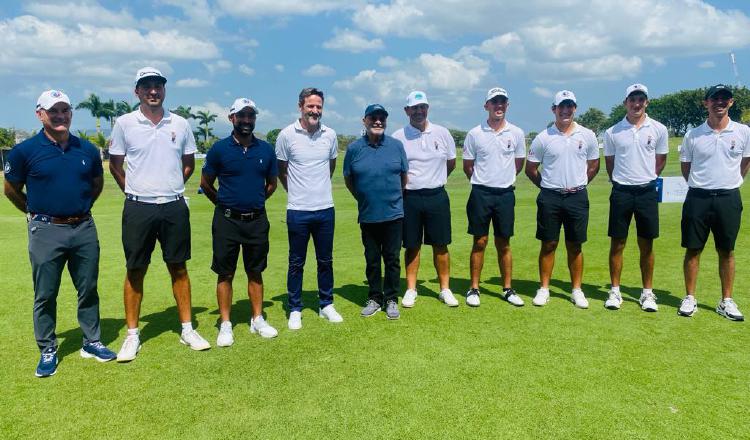 Golfistas panameños que inician la batalla por el título. Aurelio Martínez