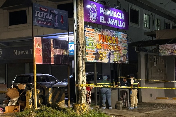 La situación involucró a tres delincuentes que, tras amenazar a los empleados, se apoderaron del botín antes de darse a la fuga. Foto. Diomedes Sánchez