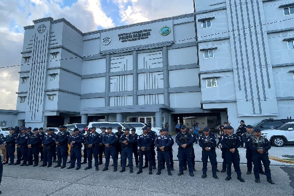 Las unidades policiales van a desarrollar operativos completos e integrales que buscan desarticular a los grupos criminales. Foto. Proteger y Servir