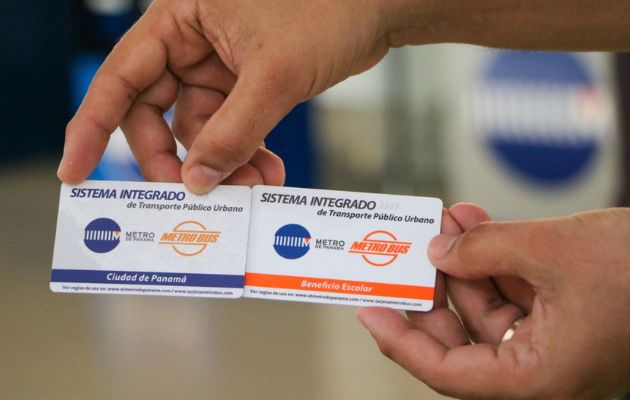 El uso de Tarjetas sin contacto VISA y Mastercard también reportó un repunte. Foto: Cortesía