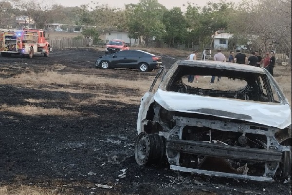 Por el momento se desconoce que causó este incidente, pero se espera que en pocos días el Cuerpo de Bomberos presente un informe al respecto. Foto. Thays Domínguez