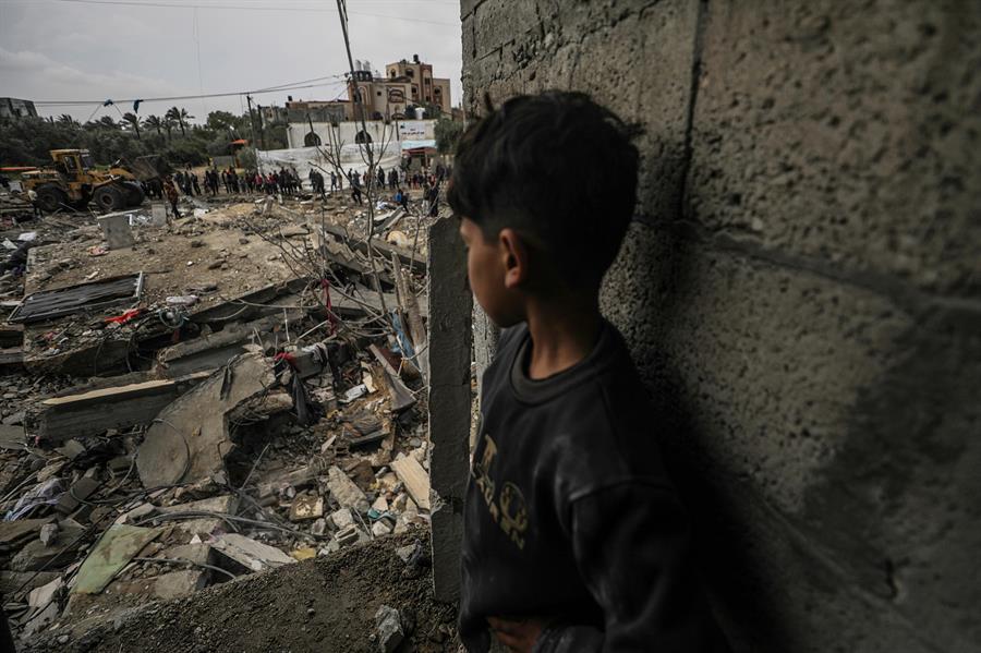 El recuento de víctimas mortales en el entorno del hospital Shifa podría llevar días. Foto: EFE