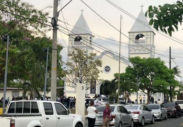 Vista de la iglesia donde se realizaron las exequias del adolescente. Foto: Internet