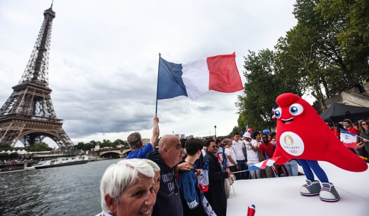 El río Sena, con la Torre Eiffel como testigo, será el escenario de la ceremonia de inauguración de los Juegos Olímpicos. Foto:EFE