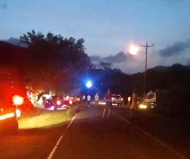 Unidades de la Policía Nacional llegaron a la escena y acordonaron el área. Foto: Thays Domínguez