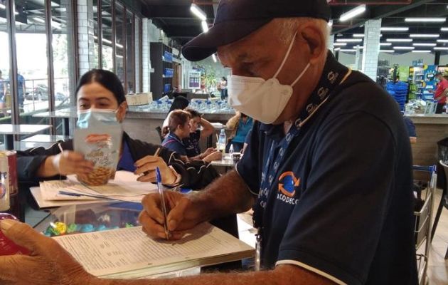  La Ley 113 de 18 de noviembre de 2019 establece el uso obligatorio de letreros con las indicaciones del producto. Foto: Cortesía Ilustrativa