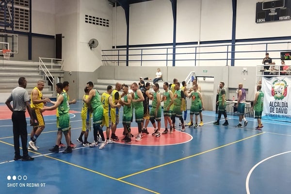 El DOC se coronó en torneo de baloncesto. Foto: Cortesía