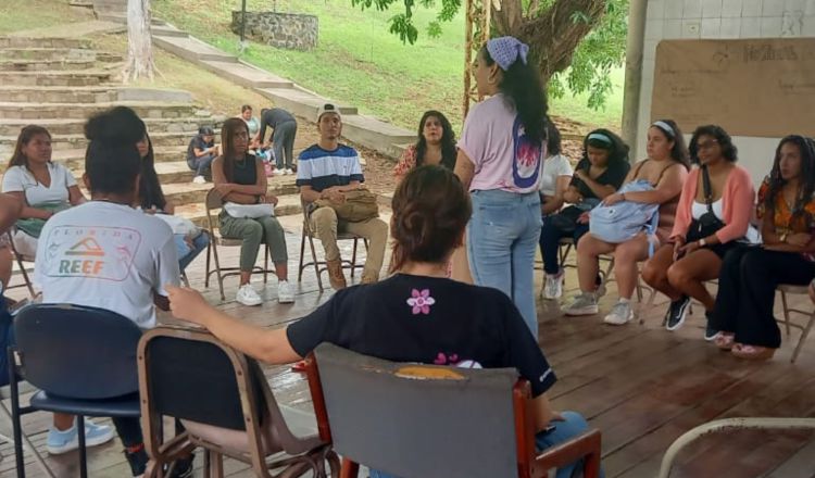 Tercer Festival Menstruante, una iniciativa de Palabras Poderosxs, que promueve  la aceptación y la conversación sobre la menstruación en espacios sin vergüenza. Miriam Lasso