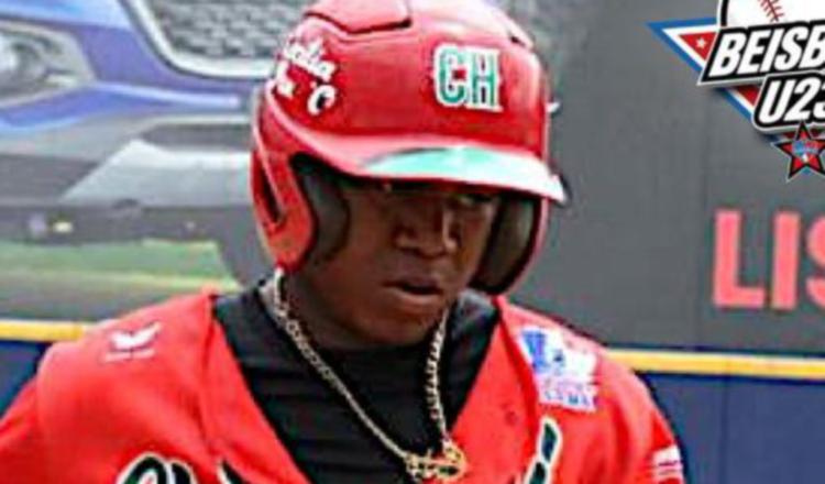 Edwin Walden de Chiriquí, el mejor de la semana en el béisbol U23. Foto: Fedebeis