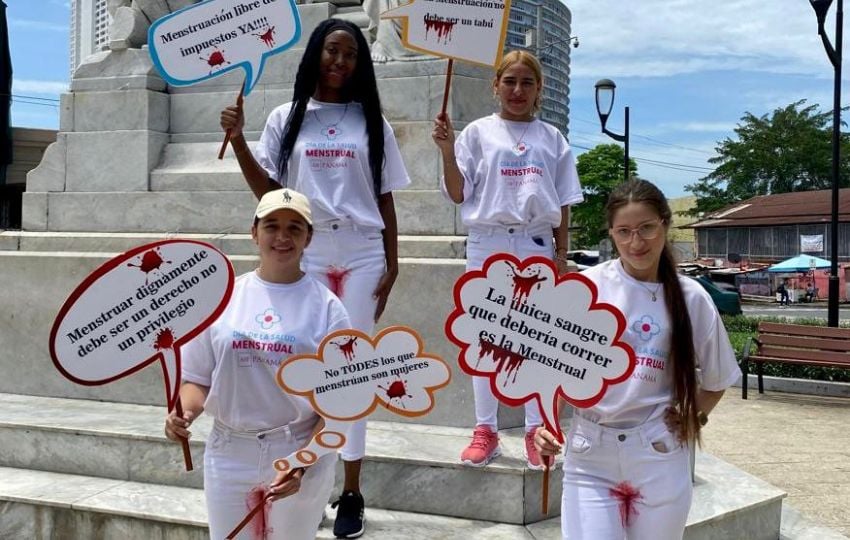 AHF Panamá llevó a cabo una activación de calle en varios puntos de la ciudad capital. Foto: Cortesía