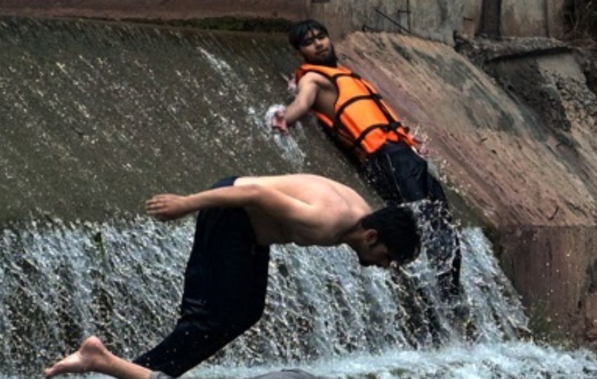 Una ola de calor ahoga a Pakistán en medio de una grave crisis de energía. Foto: EFE