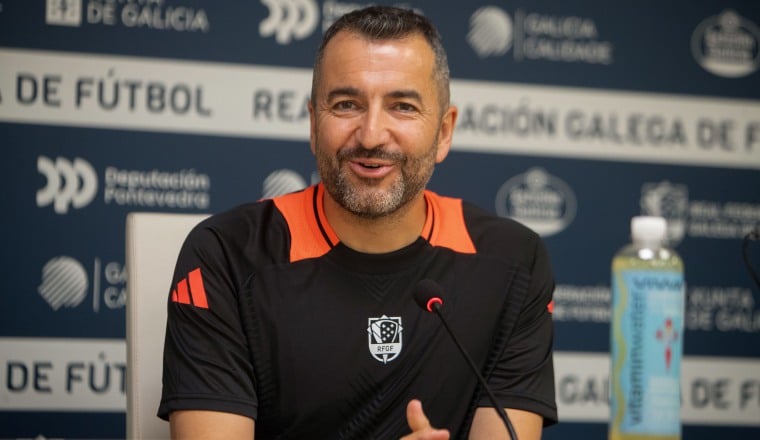 Diego Martínez, técnico del Galicia. Foto: EFE