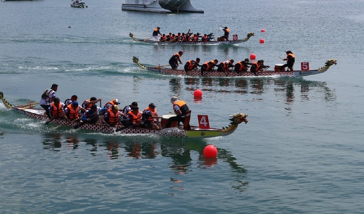 Las carreras de Botes de Dragón estuvo competitiva. Foto: Cortesía