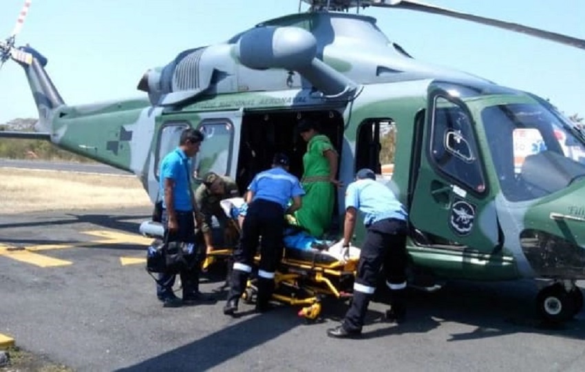 El Senan evacuó a dos menores de edad y una adulta mayor, hacia un centro hospitalario en la ciudad capital para ser atendidos, por el mismo cuadro. Foto. Cortesía