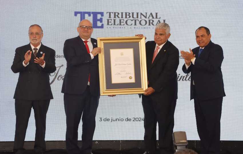 José Raúl Mulino espera terminar de  conformar esta semana su gabinete. Foto: Víctor Arosemena 