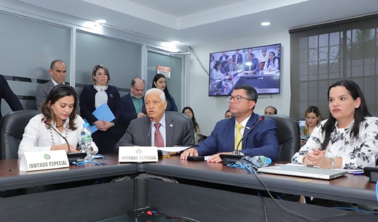 El 14 de mayo fue la última reunión de la comisión de Presupuesto en el se aprobó un crédito. Foto: Cortesía