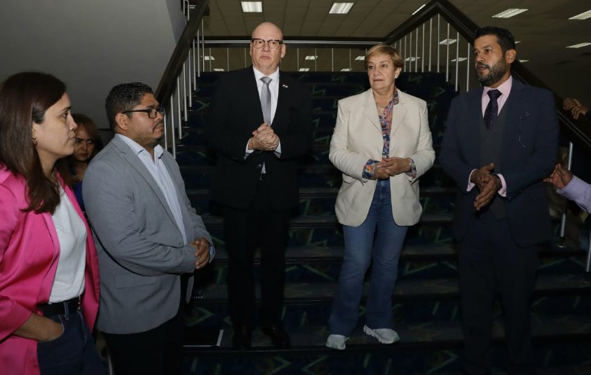 Preparativos para la toma de posesión del presidente electo, José Raúl Mulino. Foto: Víctor Arosemena