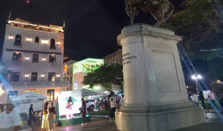 Plaza Herrera, en el Casco Antiguo, sitio que cuenta con una movida vida nocturna y que está próxima a la Avenida A, en San Felipe. Archivo