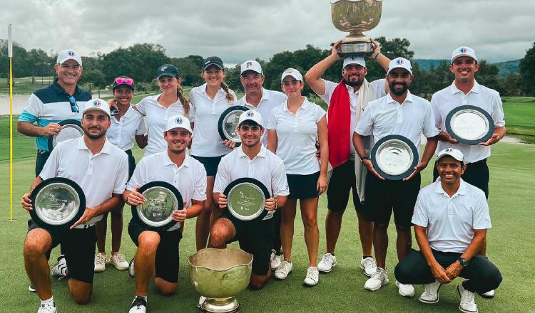 Representación de golfistas panameños. Foto:EFE