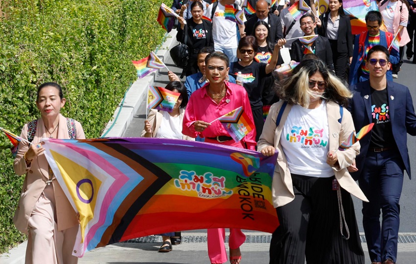 La nueva ley garantiza a las uniones LGTBI+ los mismos derechos de los que disfrutan las heterosexuales. Foto: EFE