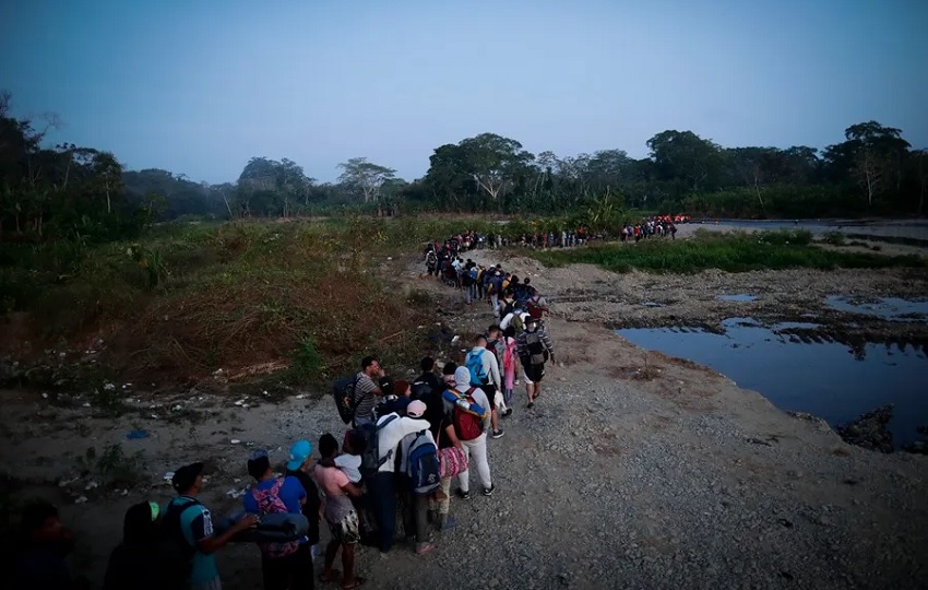 El flujo migratorio por Darién aumenta cada mes.  Foto: EFE