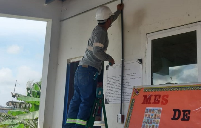 La instalación de paneles solares en una residencia debe pasar por los permisos del Cuerpo de Bomberos de Panamá, el municipio y las distribuidoras. Foto. Diomedes Sánchez