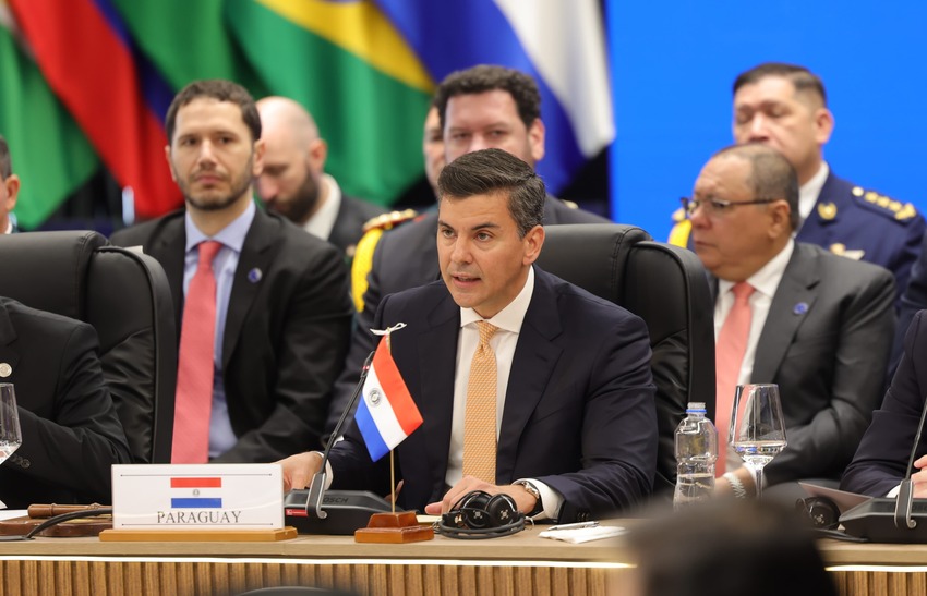 El presidente Santiago Peña celebró el acercamiento con Panamá. Foto: Cortesía 