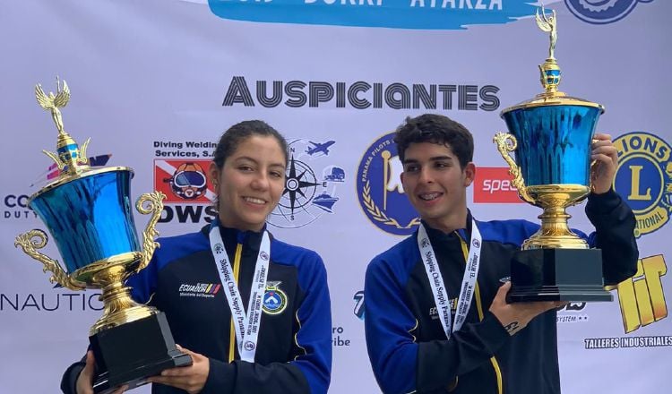 Los ecuatorianos se impusieron en el torneo acuático a Colón.  Foto: Cortesía.