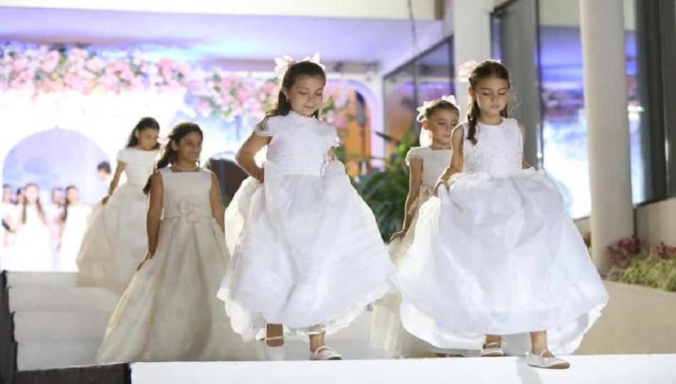 Hermanitas de las debutantes. Foto: Cortesía