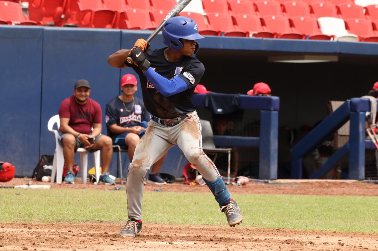 Panamá U18, durante los entrenamientos en el estadio Rod Carew.  Foto: Fedebeis