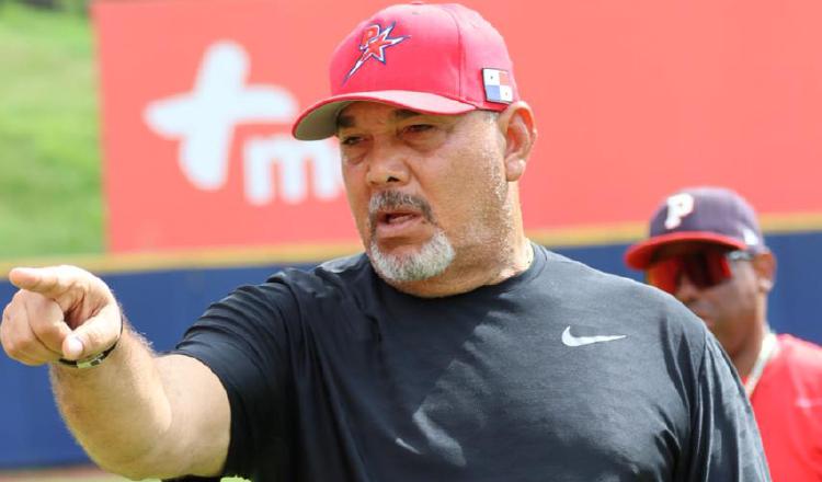 Carlos Maldonado, director de la U18 de Panamá. Foto: Fedebeis